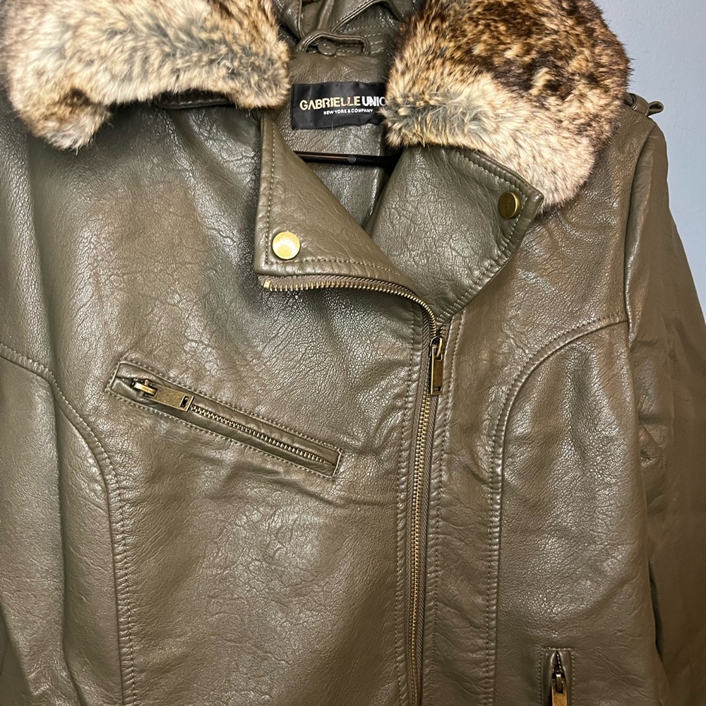 Gabrielle Union Olive Leather Jacket with Faux Fur Collar
